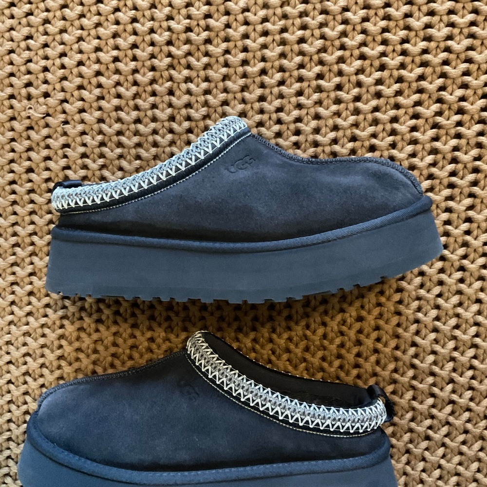 UGG PLATFORM - image 2